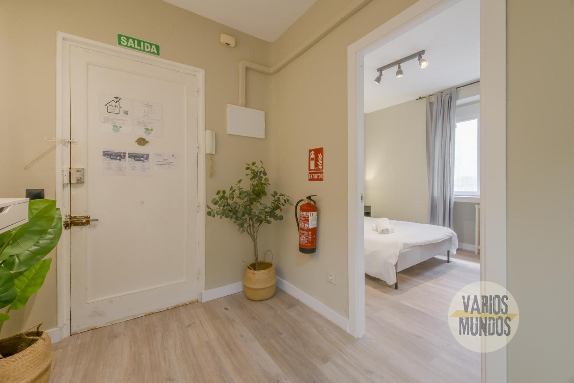 Practico Apt 7Pax En Calle Santa Ana Centro De Madri Exterior foto